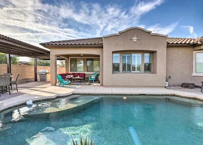 Holiday home Goodyear W/ Pool: Near Golf & Ballpark! *
